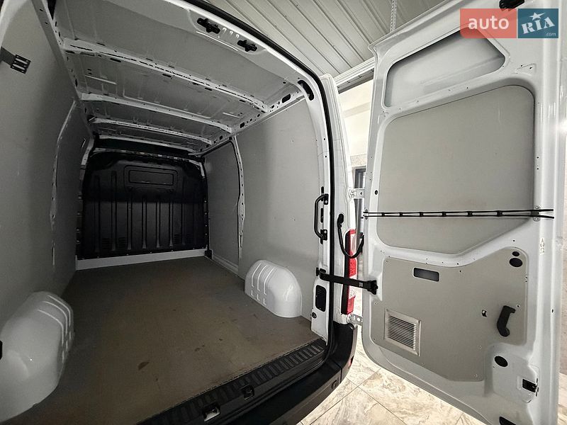 Грузовой фургон Renault Master 2022 в Полтаве