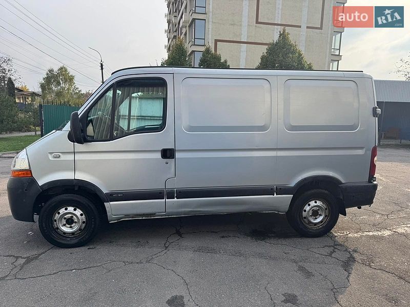 Грузовой фургон Renault Master 2005 в Умани