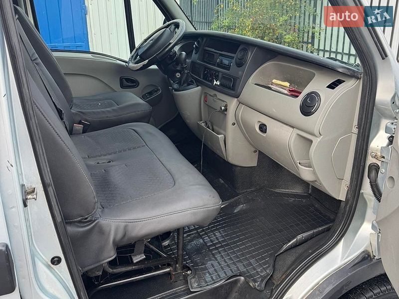 Грузовой фургон Renault Master 2005 в Умани