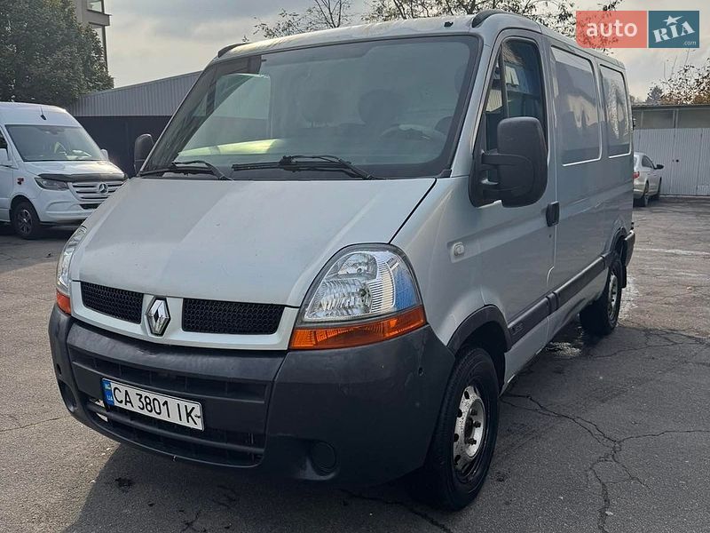 Грузовой фургон Renault Master 2005 в Умани