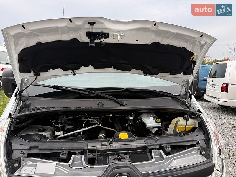 Грузопассажирский фургон Renault Master 2019 в Дубно