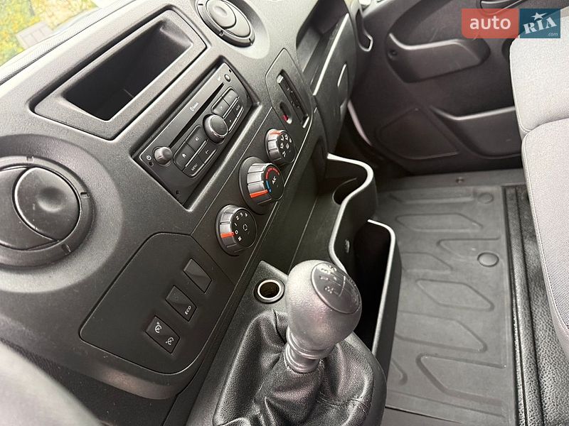 Грузопассажирский фургон Renault Master 2019 в Дубно