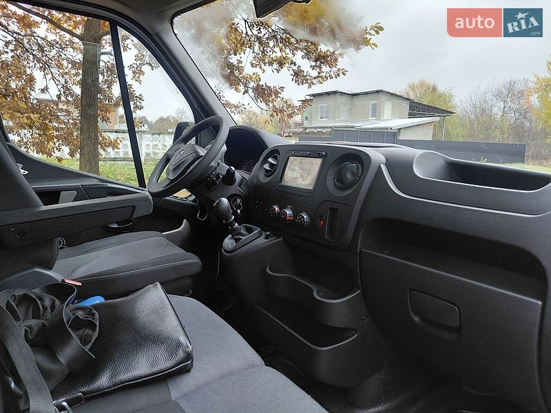 Грузовой фургон Renault Master 2017 в Ивано-Франковске
