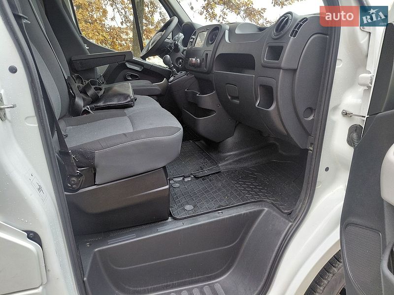 Грузовой фургон Renault Master 2017 в Ивано-Франковске