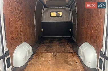 Грузовой фургон Renault Master 2012 в Винниках
