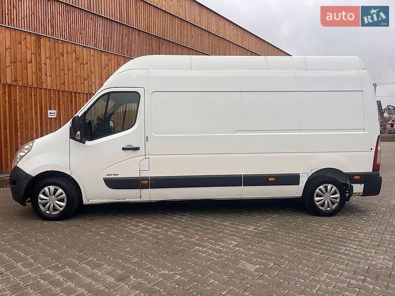 Грузовой фургон Renault Master 2012 в Винниках