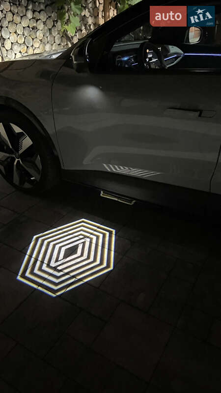 Внедорожник / Кроссовер Renault Megane E-Tech Electric 2022 в Мукачево