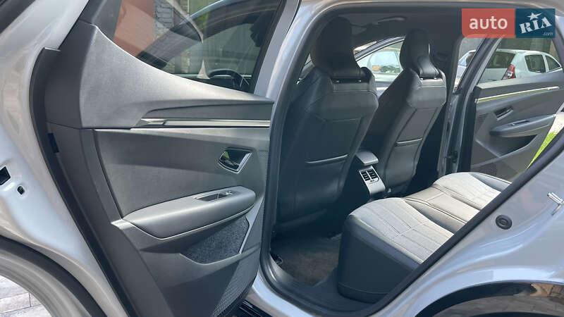 Внедорожник / Кроссовер Renault Megane E-Tech Electric 2022 в Мукачево