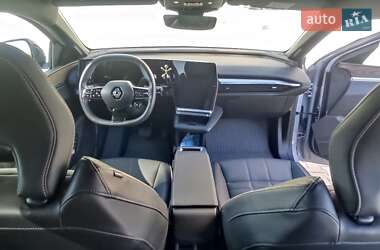 Позашляховик / Кросовер Renault Megane E-Tech Electric 2022 в 