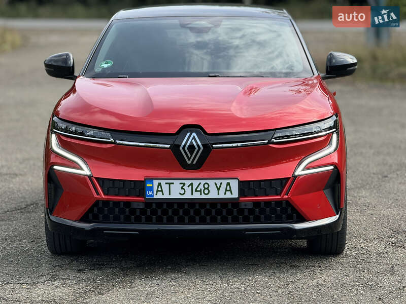 Внедорожник / Кроссовер Renault Megane E-Tech Electric 2022 в Долине