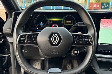 Позашляховик / Кросовер Renault Megane E-Tech Electric 2022 в 