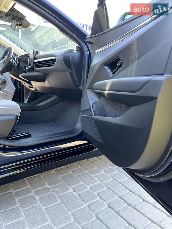 Позашляховик / Кросовер Renault Megane E-Tech Electric 2022 в Львові