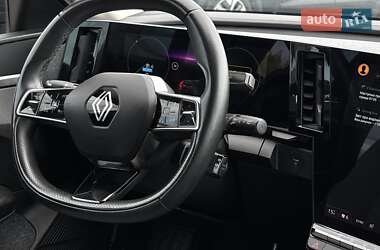 Позашляховик / Кросовер Renault Megane E-Tech Electric 2022 в 