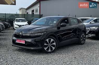 Позашляховик / Кросовер Renault Megane E-Tech Electric 2022 в 
