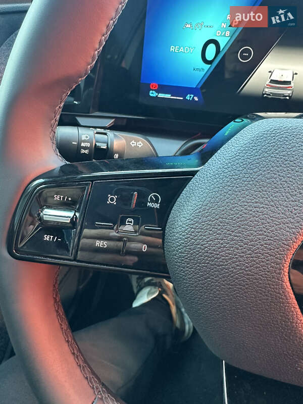 Внедорожник / Кроссовер Renault Megane E-Tech Electric 2024 в Житомире