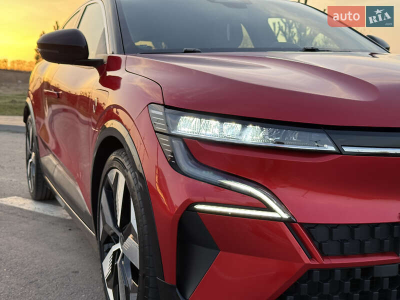 Внедорожник / Кроссовер Renault Megane E-Tech Electric 2022 в Ровно