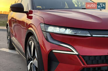 Внедорожник / Кроссовер Renault Megane E-Tech Electric 2022 в 