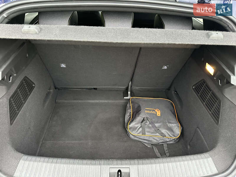 Внедорожник / Кроссовер Renault Megane E-Tech Electric 2022 в Днепре