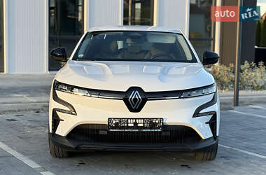 Позашляховик / Кросовер Renault Megane E-Tech Electric 2023 в 