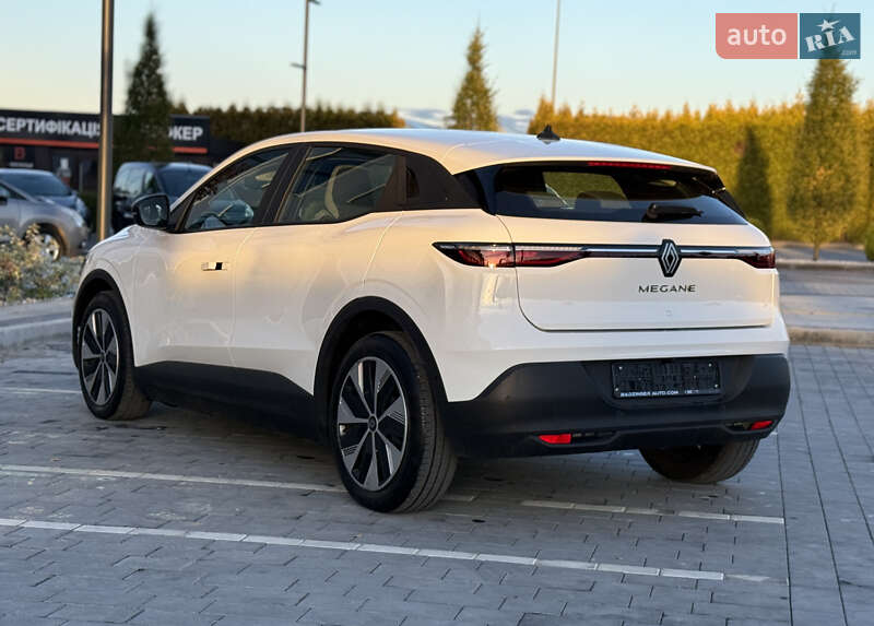 Внедорожник / Кроссовер Renault Megane E-Tech Electric 2023 в Городке
