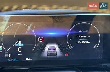 Позашляховик / Кросовер Renault Megane E-Tech Electric 2023 в 