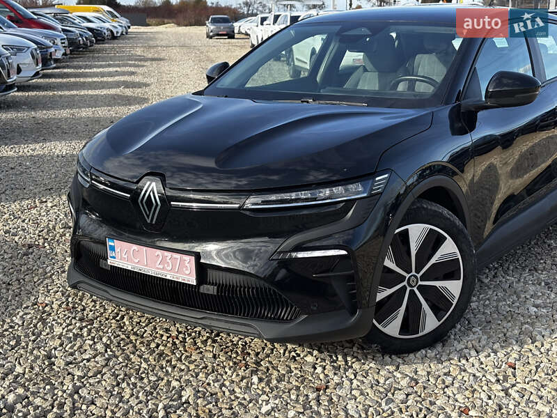 Внедорожник / Кроссовер Renault Megane E-Tech Electric 2022 в Львове фото 12 Внедорожник / Кроссовер Renault Megane E-Tech Electric 2022 в Львове