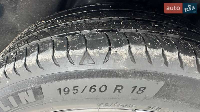 Позашляховик / Кросовер Renault Megane E-Tech Electric 2023 в Дубні фото 24 Позашляховик / Кросовер Renault Megane E-Tech Electric 2023 в Дубні