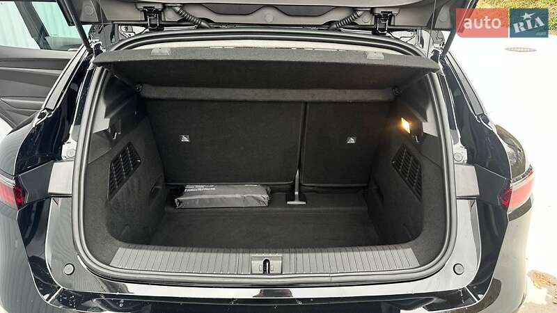 Позашляховик / Кросовер Renault Megane E-Tech Electric 2023 в Дубні фото 19 Позашляховик / Кросовер Renault Megane E-Tech Electric 2023 в Дубні