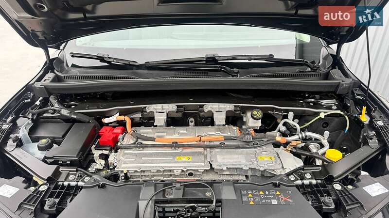 Позашляховик / Кросовер Renault Megane E-Tech Electric 2023 в Дубні фото 30 Позашляховик / Кросовер Renault Megane E-Tech Electric 2023 в Дубні