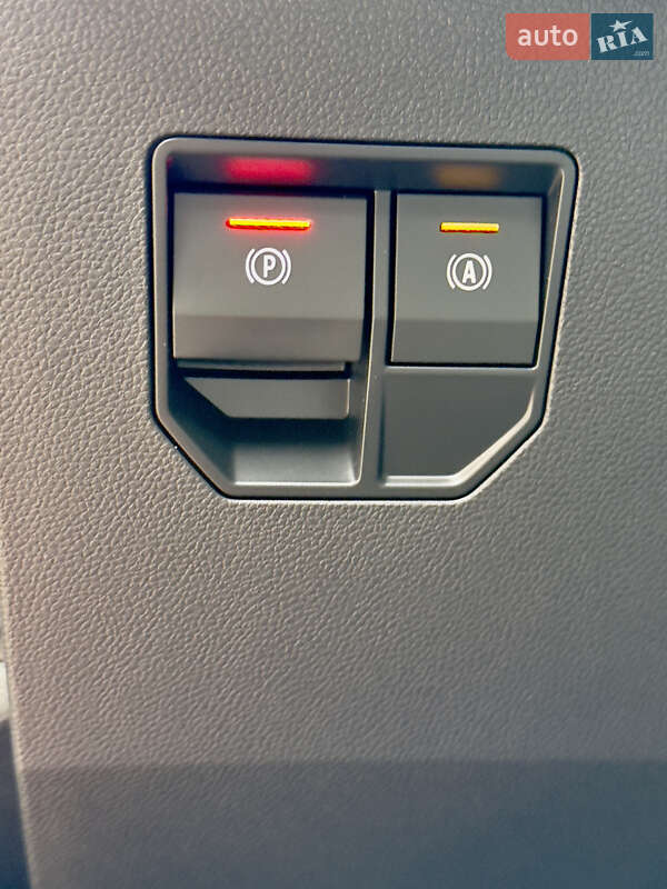 Позашляховик / Кросовер Renault Megane E-Tech Electric 2023 в Самборі фото 61 Позашляховик / Кросовер Renault Megane E-Tech Electric 2023 в Самборі