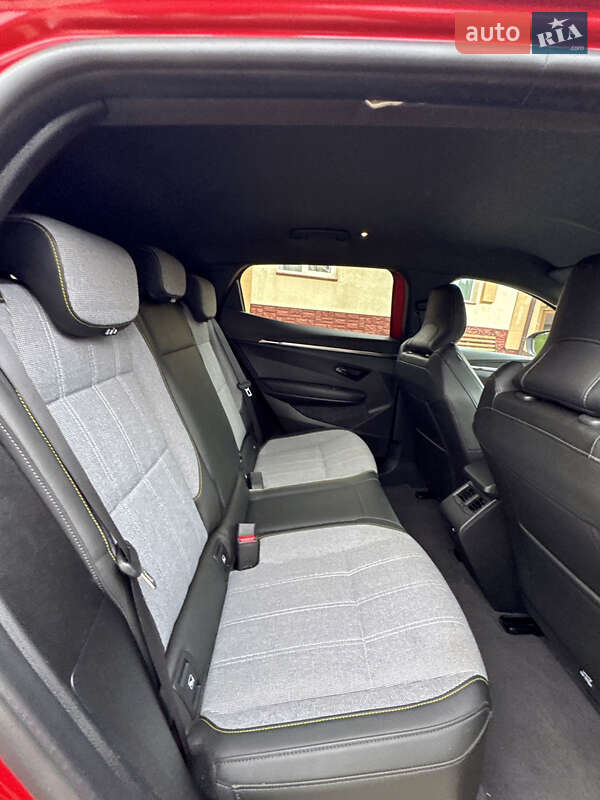 Позашляховик / Кросовер Renault Megane E-Tech Electric 2023 в Самборі фото 72 Позашляховик / Кросовер Renault Megane E-Tech Electric 2023 в Самборі