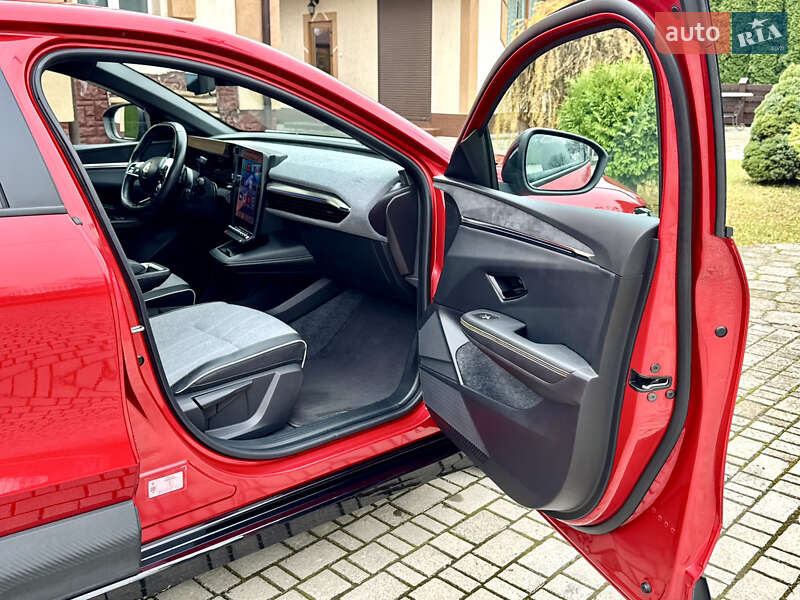 Позашляховик / Кросовер Renault Megane E-Tech Electric 2023 в Самборі фото 84 Позашляховик / Кросовер Renault Megane E-Tech Electric 2023 в Самборі