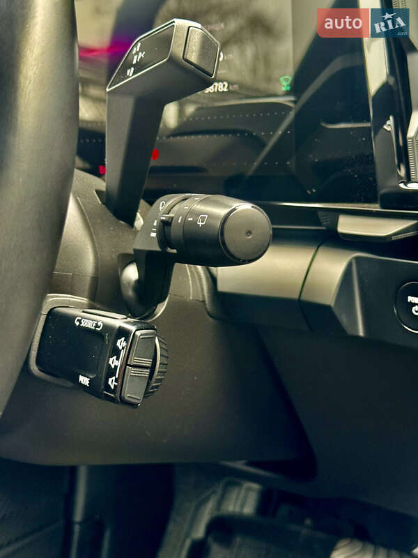 Позашляховик / Кросовер Renault Megane E-Tech Electric 2023 в Самборі фото 141 Позашляховик / Кросовер Renault Megane E-Tech Electric 2023 в Самборі