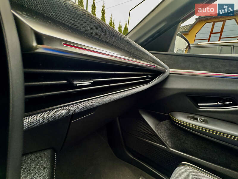 Позашляховик / Кросовер Renault Megane E-Tech Electric 2023 в Самборі фото 151 Позашляховик / Кросовер Renault Megane E-Tech Electric 2023 в Самборі