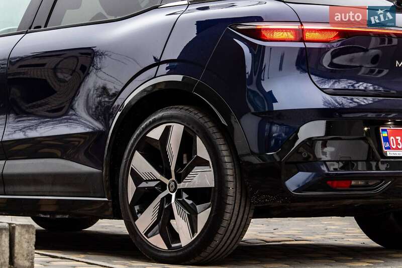 Позашляховик / Кросовер Renault Megane E-Tech Electric 2023 в Львові