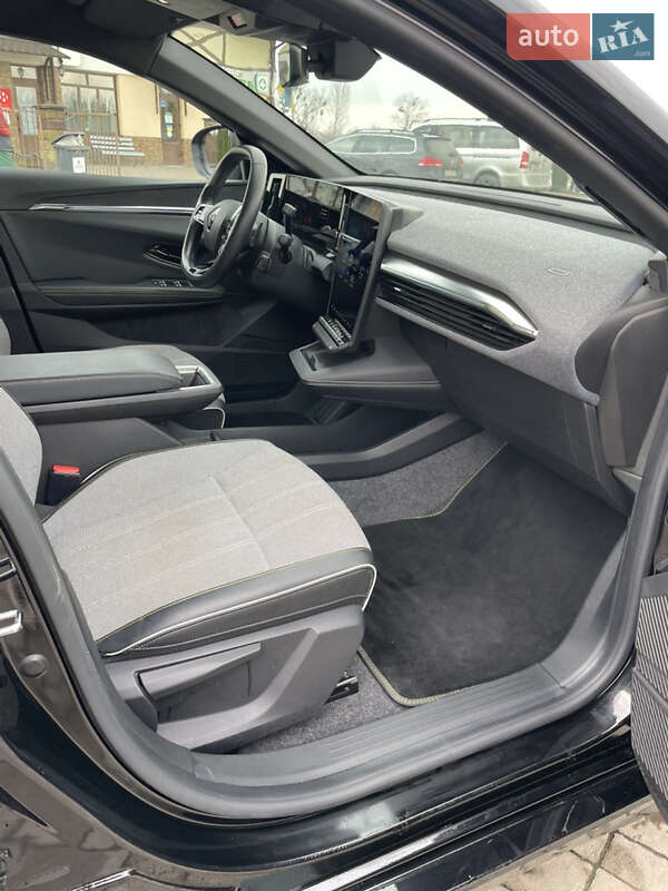 Позашляховик / Кросовер Renault Megane E-Tech Electric 2022 в Львові