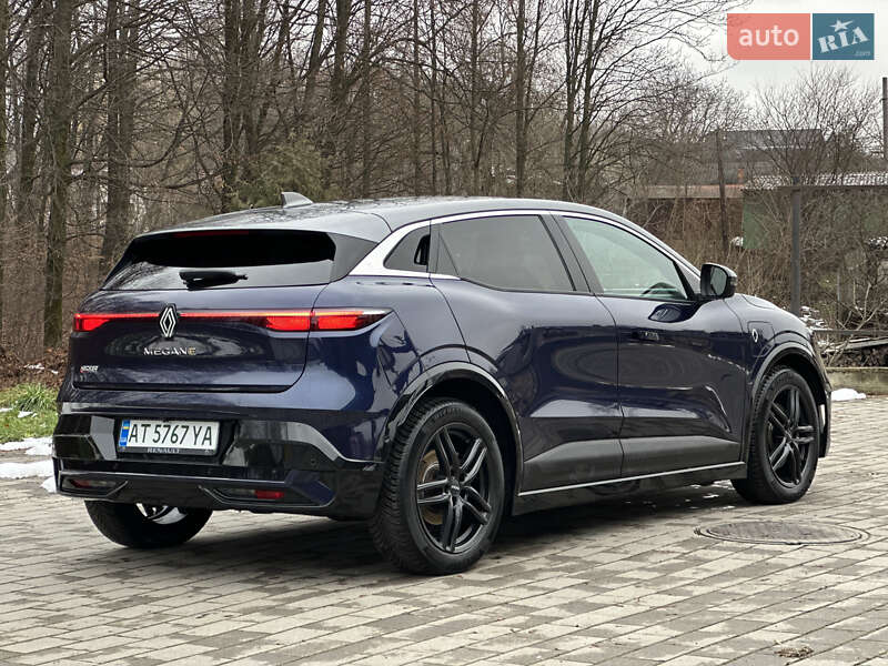 Позашляховик / Кросовер Renault Megane E-Tech Electric 2022 в Долині