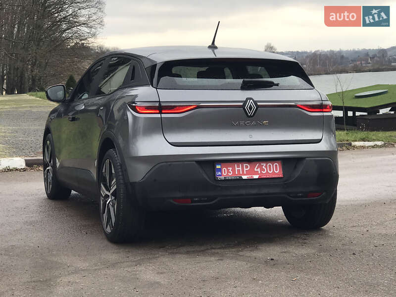 Внедорожник / Кроссовер Renault Megane E-Tech Electric 2022 в Ровно