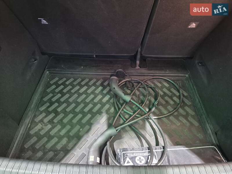 Позашляховик / Кросовер Renault Megane E-Tech Electric 2022 в Одесі