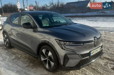 Позашляховик / Кросовер Renault Megane E-Tech Electric 2023 в Житомирі