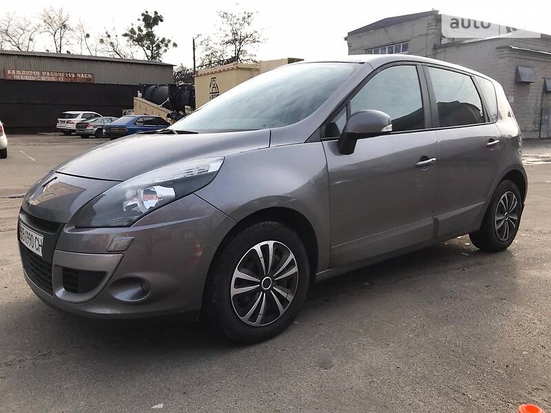 Универсал Renault Megane Scenic 2011 в Киеве