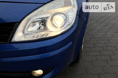 Хетчбек Renault Megane Scenic 2007 в 
