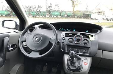 Хетчбек Renault Megane Scenic 2007 в 
