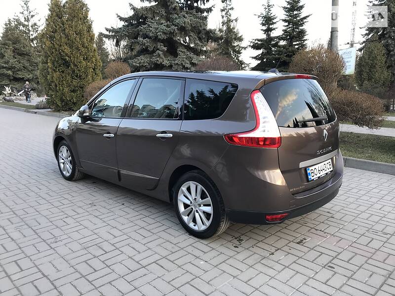 Універсал Renault Megane Scenic 2010 в Тернополі
