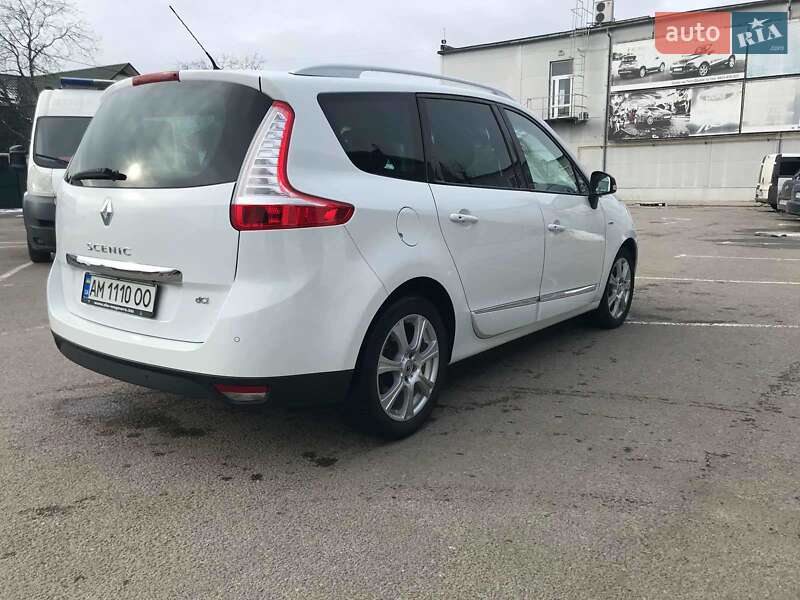 Минивэн Renault Megane Scenic 2015 в Житомире