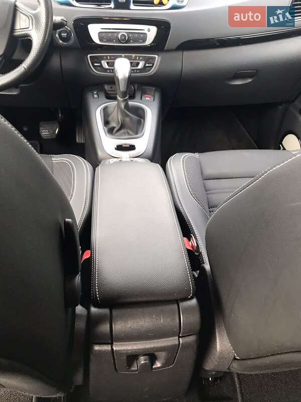 Минивэн Renault Megane Scenic 2015 в Житомире