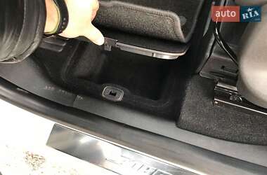 Минивэн Renault Megane Scenic 2015 в 