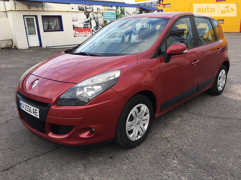 Хетчбек Renault Megane Scenic 2011 в Умані