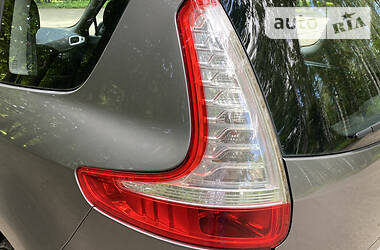 Мінівен Renault Megane Scenic 2009 в 