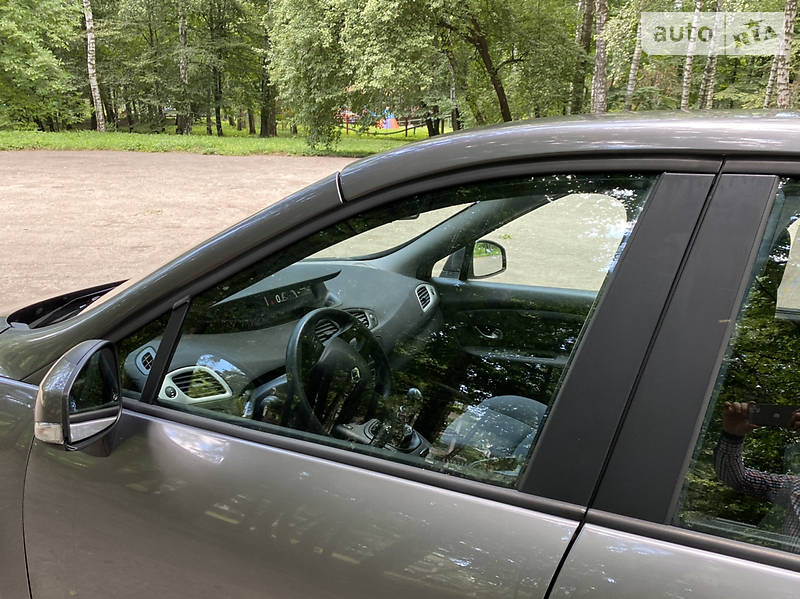 Мінівен Renault Megane Scenic 2009 в Тернополі